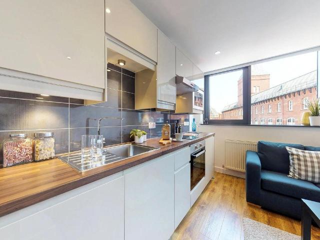 Flat for rent in Woodhouse, West Yorkshire
