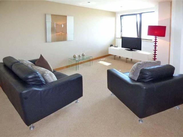 Studio for rent in Baildon