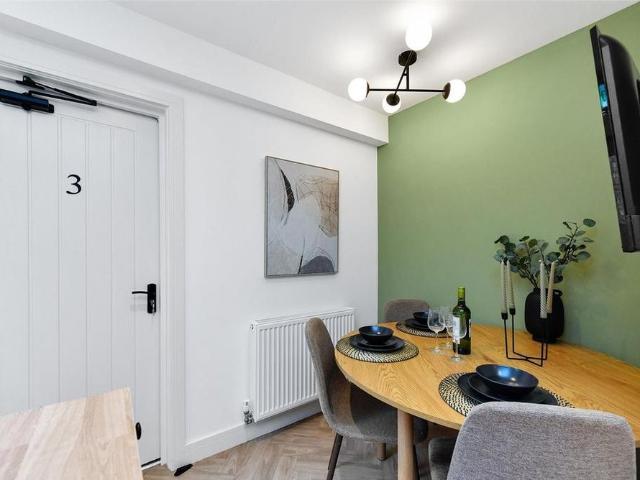 Studio for rent in New Zealand, Derby