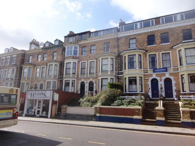 Flat for rent in Scarborough, The Old Town