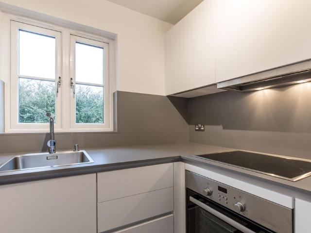 Flat for rent in London Borough of Ealing, Greater London