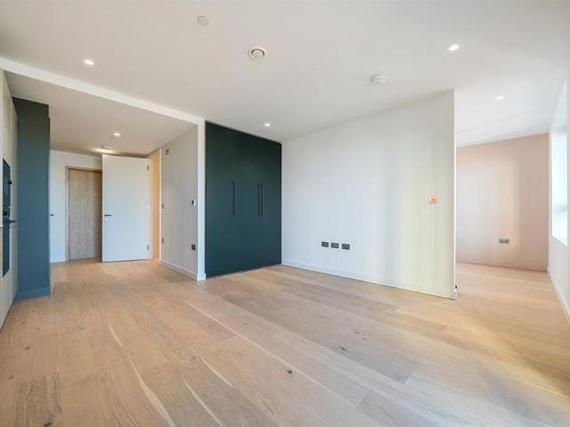Studio for rent in East Greenwich, Greater London