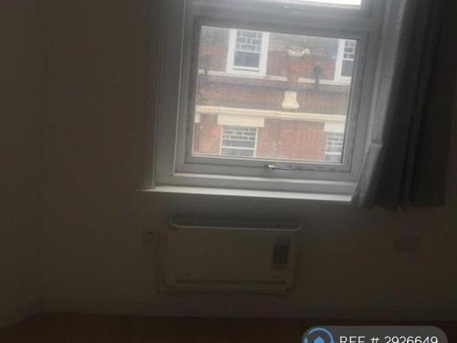 Flat for rent in London Borough of Ealing, Hanwell