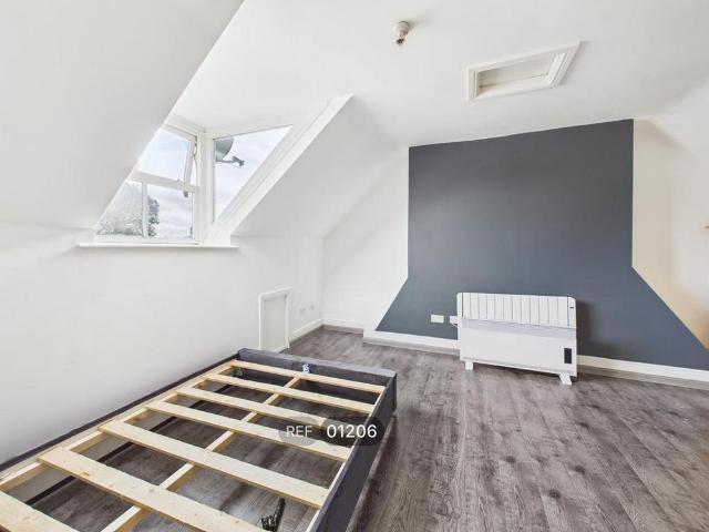 Studio for rent in Hull, City Of Kingston Upon Hull