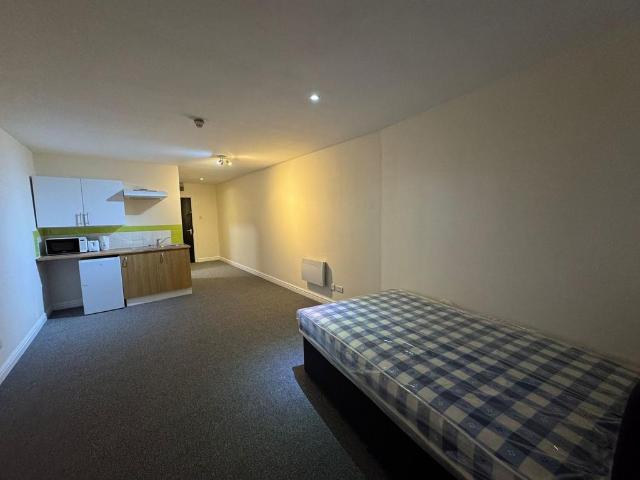 Flat for rent in St Ann's, Haddon