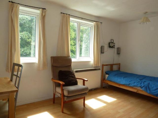 Studio for rent in Sutton Coldfield, West Midlands