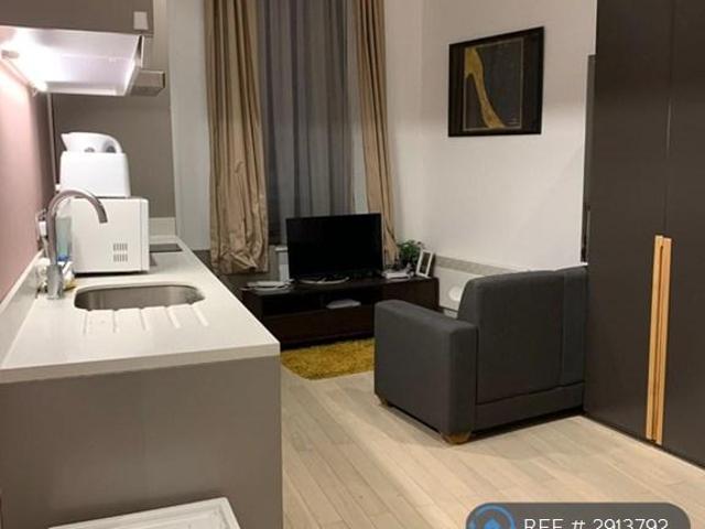 Flat for rent in Cavern Quarter, Calderstones