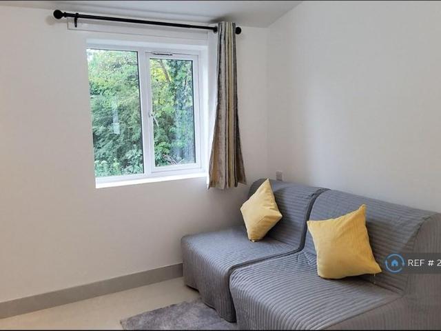 Studio for rent in Bradley Stoke, Patchway
