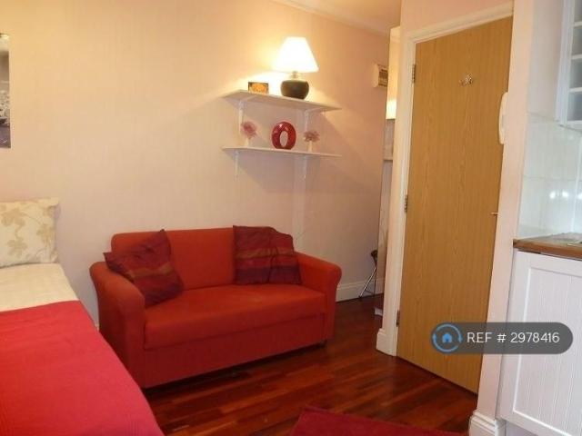 Studio for rent in Brook Green, Greater London