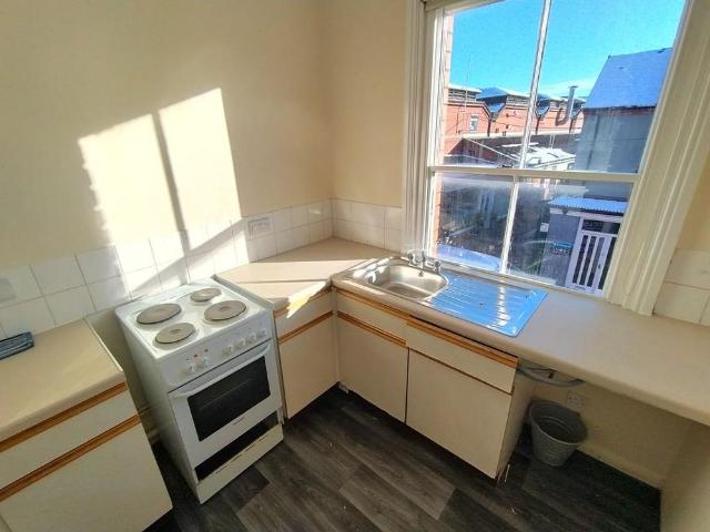 Studio for rent in Telford