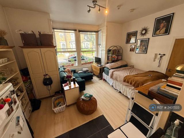 Flat for rent in Archway, Greater London