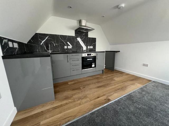 Studio for rent in Rodbourne, Swindon