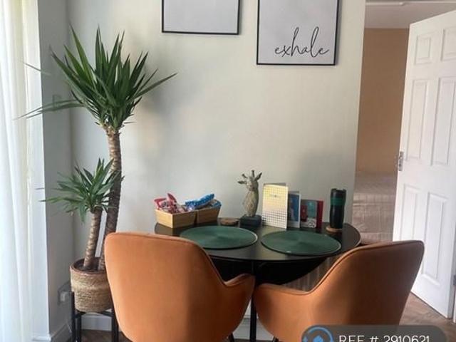 Studio for rent in Langford Village, Evershot