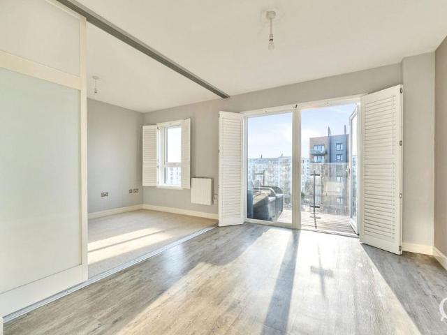 Studio for rent in Brompton, Gillingham