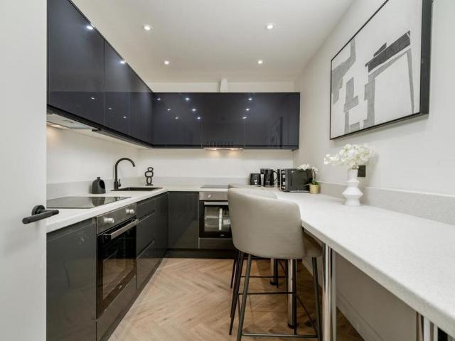Studio for rent in London Borough of Lambeth, Greater London