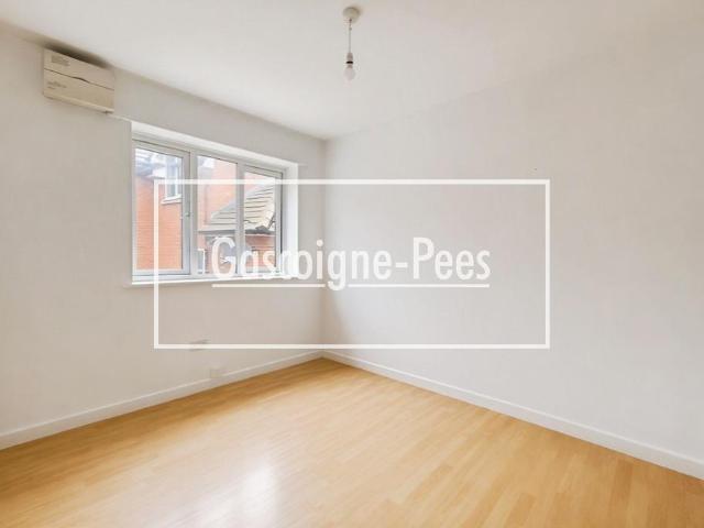 Studio for rent in Priest Down, Hampshire