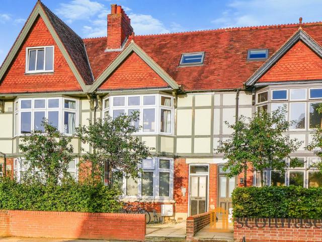 Flat for rent in The Slade, Oxfordshire