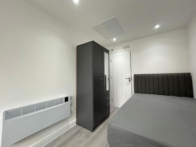 Studio for rent in Milton Keynes