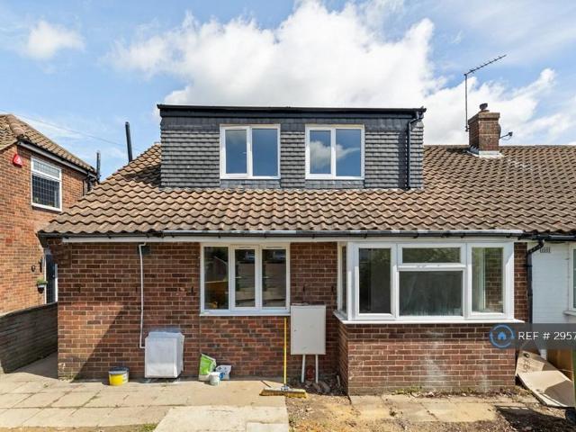 Flat for rent in Potters Bar, Hertfordshire