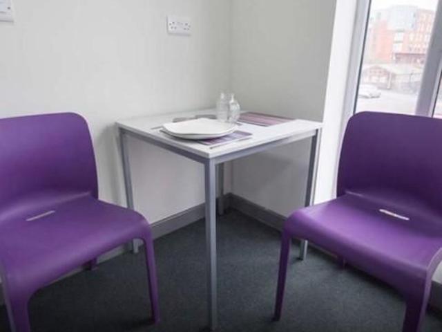 Studio for rent in Stoke, Stoke-on-Trent
