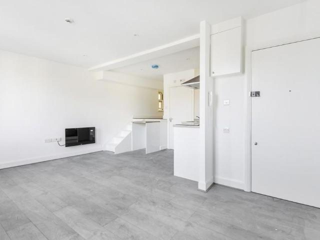 Studio for rent in London Borough of Lewisham, Greater London
