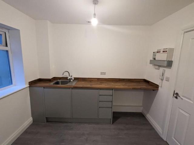 Studio for rent in London Borough of Croydon, Greater London