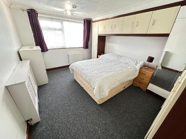Studio for rent in Spring Park, Luton