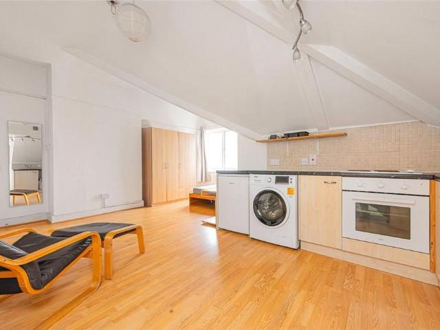 Studio for rent in Cat Hill, Isle Of Man