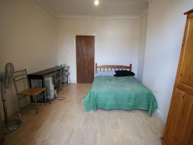 Studio for rent in London Borough of Hounslow, Greater London