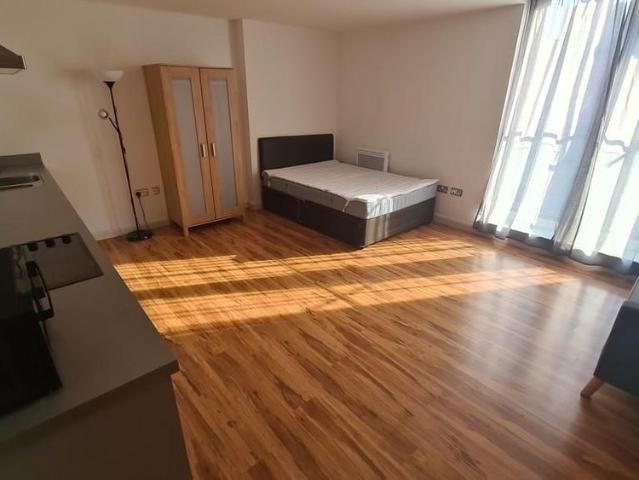 Studio for rent in Bromsgrove