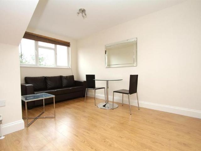 Studio for rent in Grahame Park, Greater London