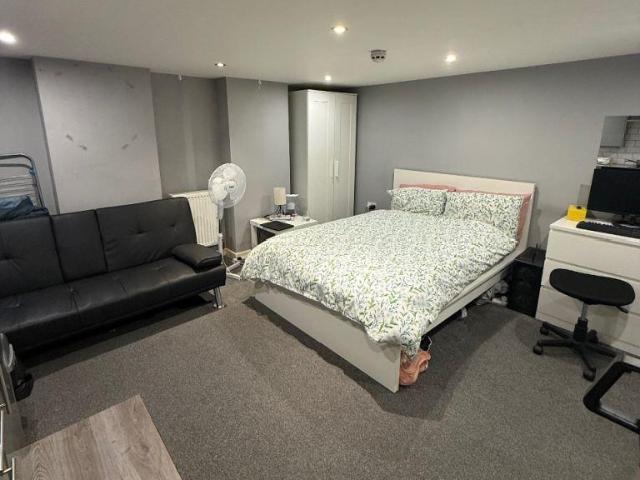 Flat for rent in Eastborough, Dewsbury