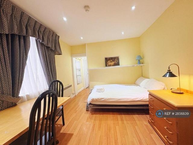 Flat for rent in Marylebone, Greater London