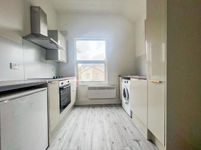 Studio for rent in Hillfields, West Midlands