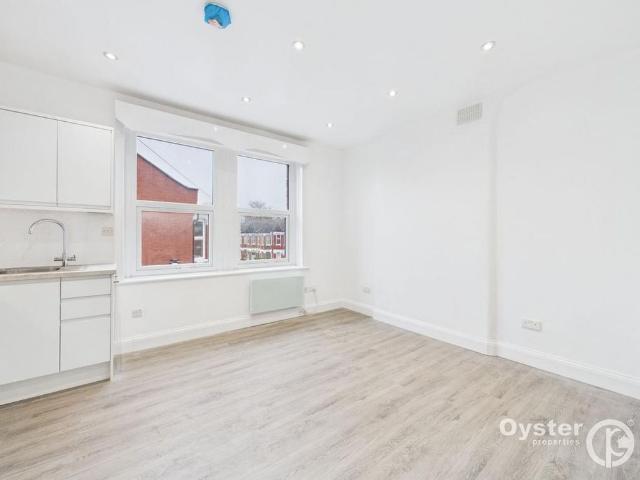 Studio for rent in Isle Of Man