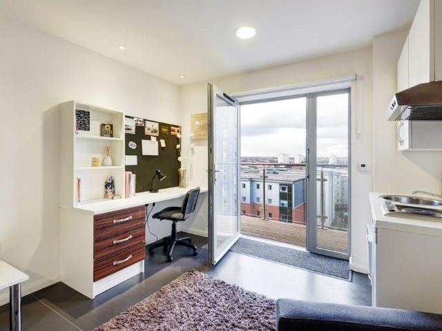 Studio for rent in Digbeth, West Midlands