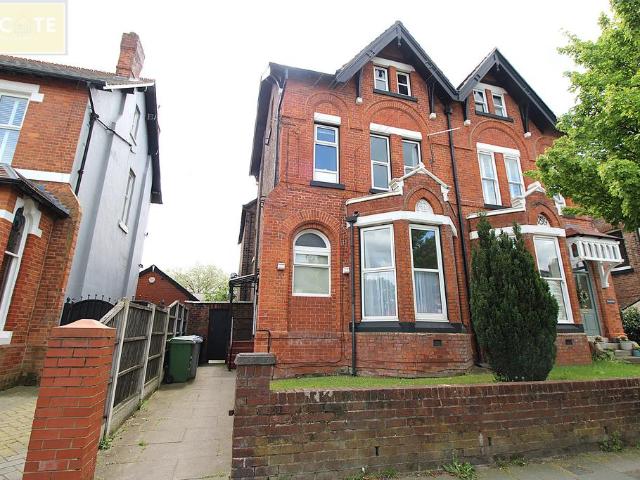 Flat for rent in Trafford Park, Greater Manchester