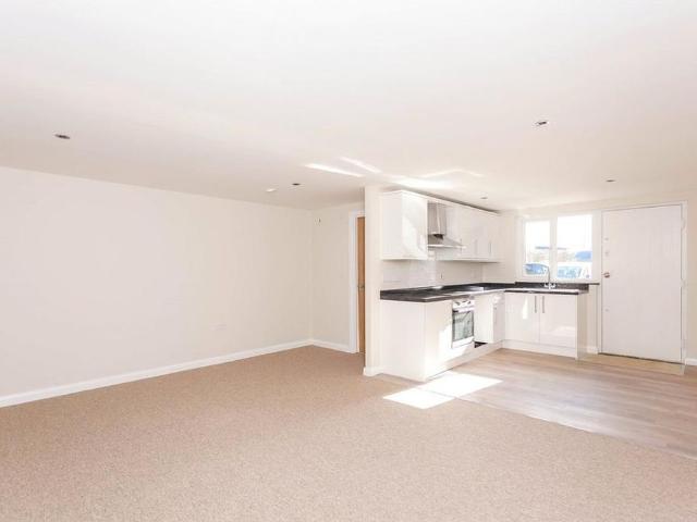 Studio for rent in Black Bourton, Oxfordshire