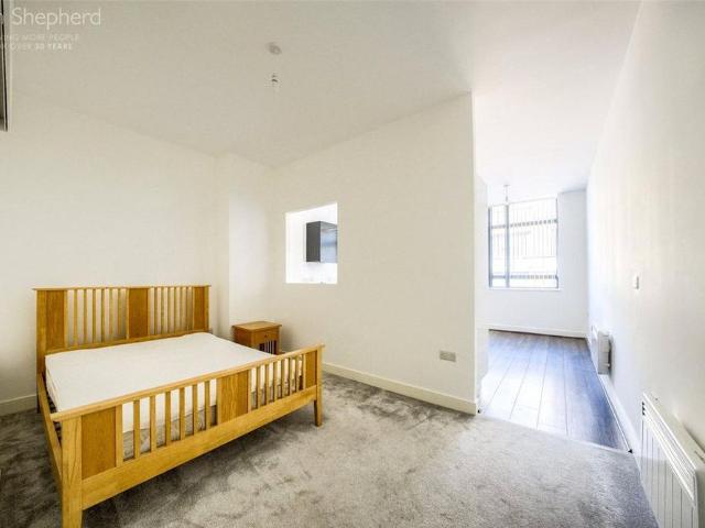 Studio for rent in Highgate, West Midlands