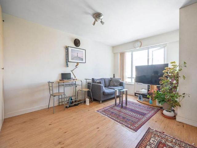 Studio for rent in Grahame Park, Greater London