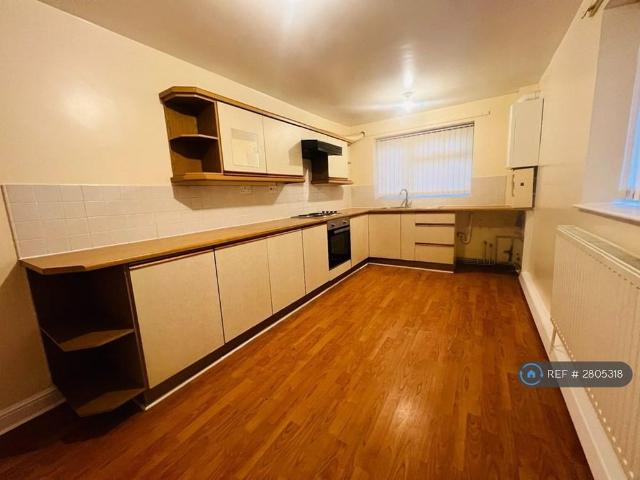 Studio for rent in Buttershaw, West Yorkshire