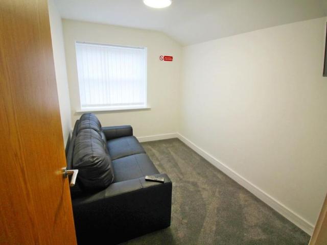 Studio for rent in Newtown, Widnes