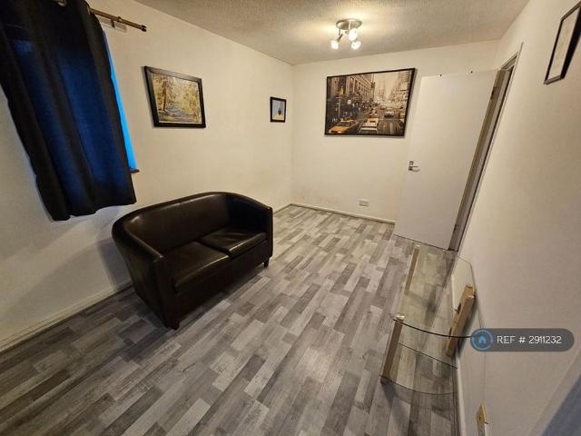 Studio for rent in Arbury, Cambridgeshire