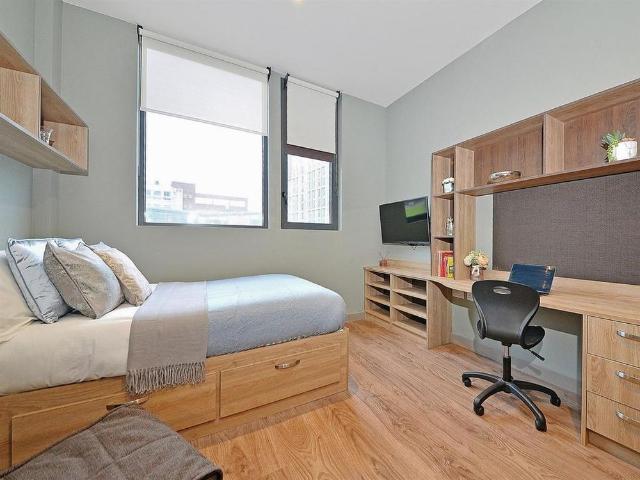 Studio for rent in St George's Quarter / Cultural Quarter, Calderstones
