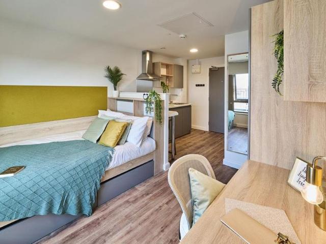 Studio for rent in Haddon, East Midlands
