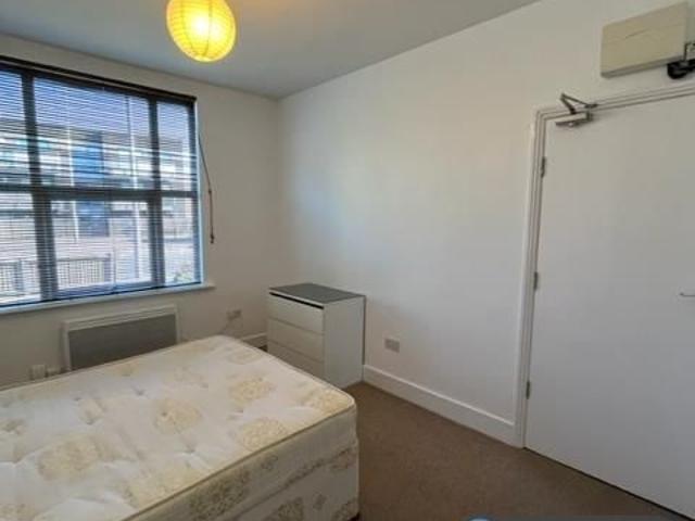Studio for rent in Palmers Green, Greater London