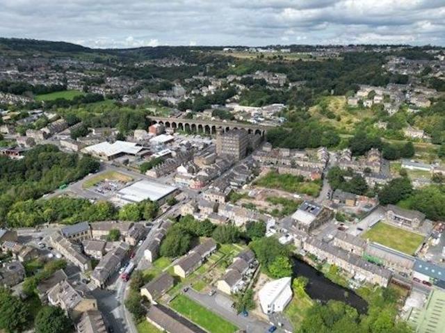 Studio for rent in Milnsbridge, Isle Of Man