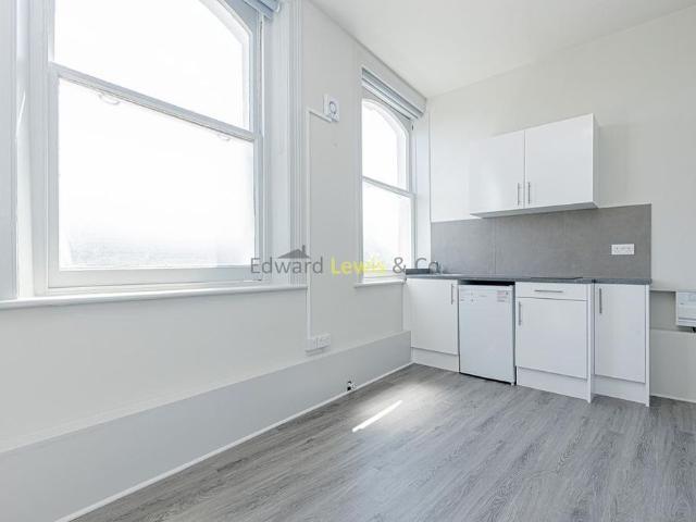Studio for rent in Clapton, Lower Clapton