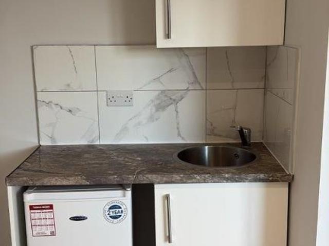 Studio for rent in St Paul's Cray, Greater London
