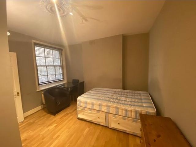 Studio for rent in Shepherd's Bush, Greater London